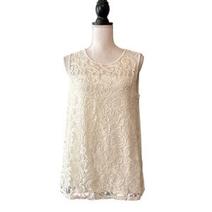 NWT Adrianna Papell sleeveless lace blouse Women’s SZ Medium in Ivory